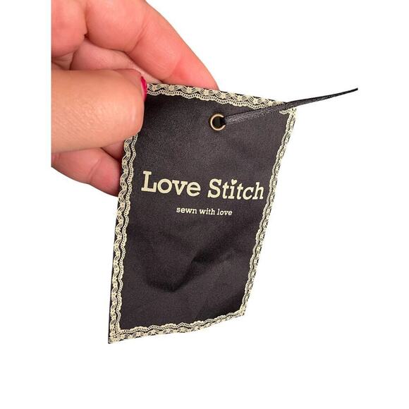 Love Stitch Denim Shirt Roll Tab Sleeves Pearl Snap Front Womens Medium NWT - Picture 4 of 5